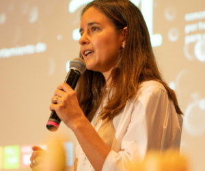 Daniela Morel Imagen Conferencia Destacada 1 Charlas Motivacionales Latinoamérica